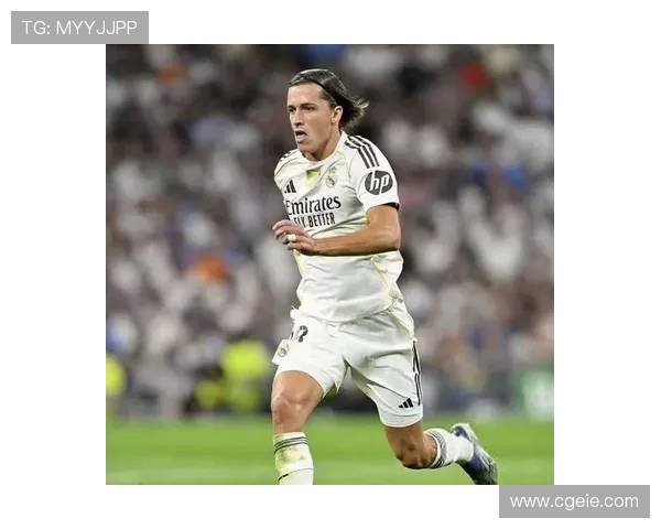 西足协公布红牌VAR录音 卡布雷拉肘击亚马尔腹部引发争议